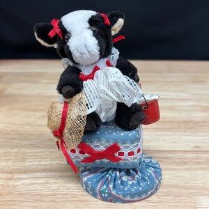 Music Box Adorable Cow That Spins With Music, Vintage